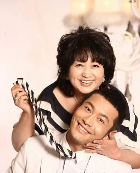 明星娱乐八卦头条 最近娱乐圈有什么新闻,明星恋情曝光，新剧热拍引热议！